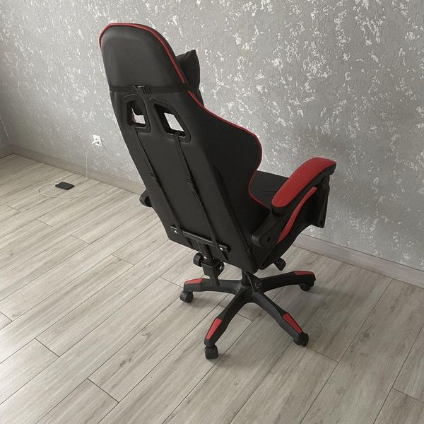 Компьютерное кресло K&M I139 Черно-красный I139_ЧОРНО-ЧЕРВОНИЙ фото
